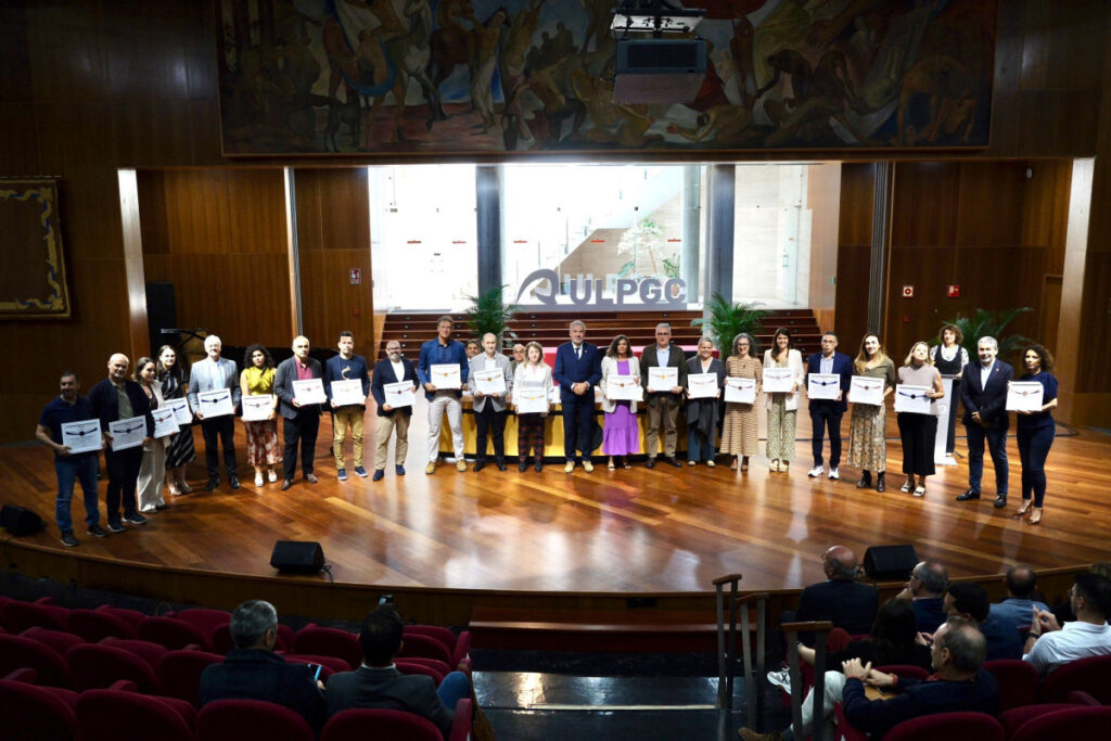 El Instituto TIDES felicita a ECOMAS, Juan Carlos Martín Hernández y Alessandro Indelicato por su excelencia investigadora y calidad docente